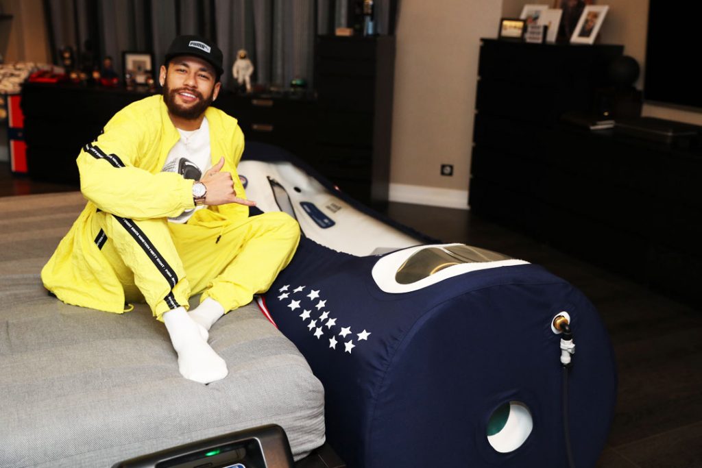 neymar with oxyhealth chamber